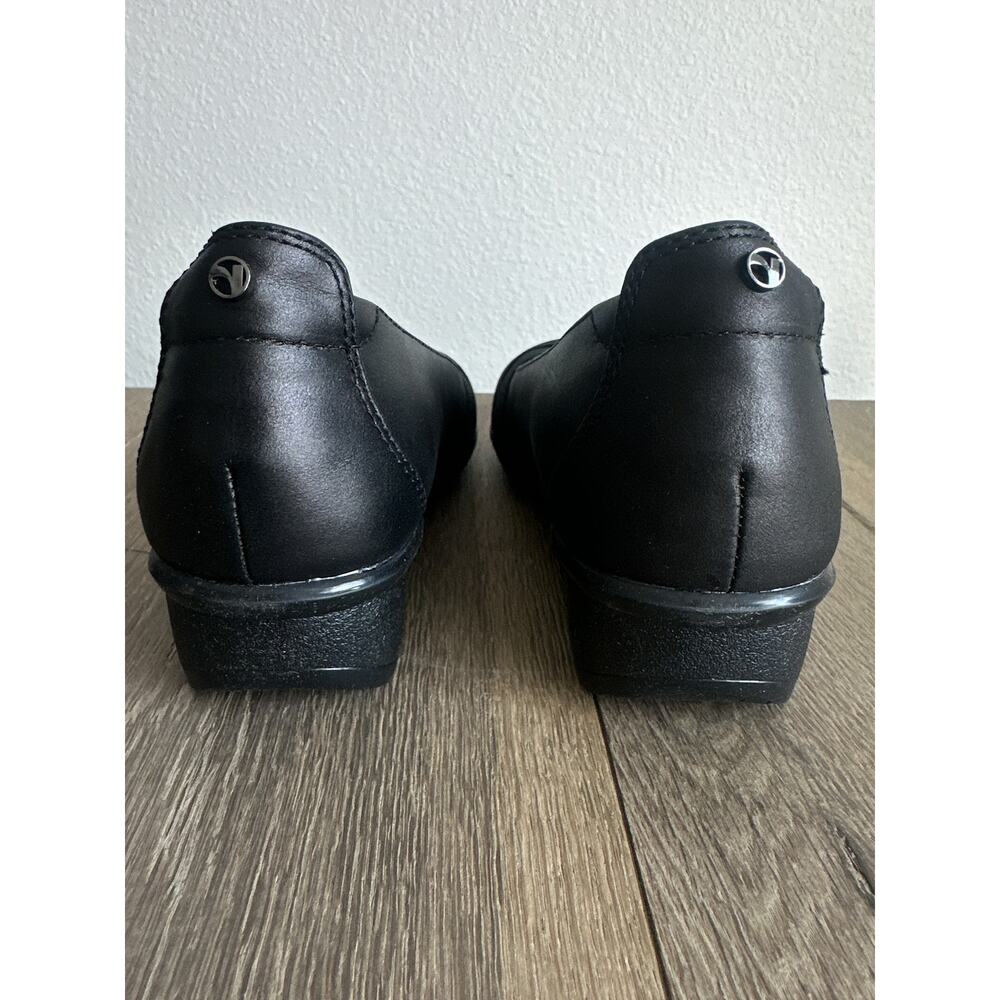 Revere Seoul Black Onyx Leather Wedge Flat Slip On Women Size 7 Wide New - Picture 4 of 8